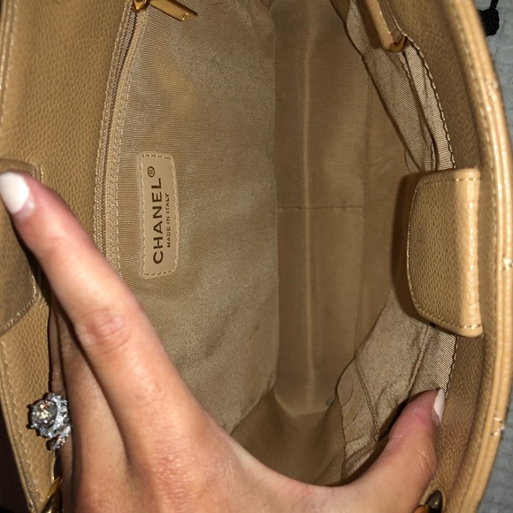 Sold on Mercari- Beautiful CHANEL shoulder bag - Picture 5 of 8